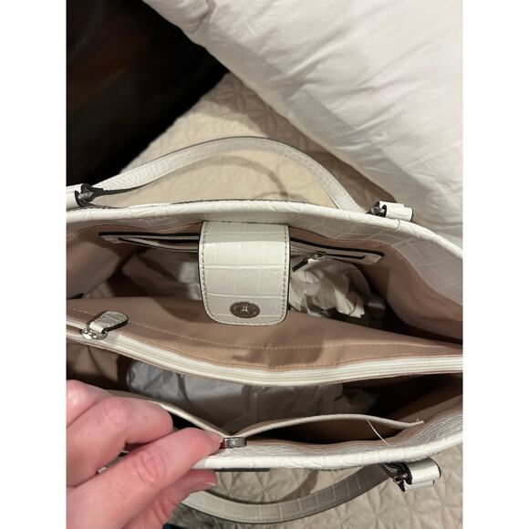 NWOT Dana Buchman Striped Faux Crocodile Trim Handbag Immaculate Great Gift - Picture 3 of 8